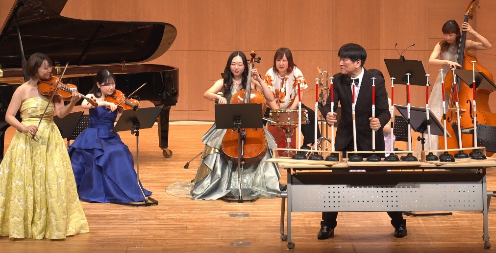 【午前の部】楽器の国のフシギな舞踏会　～日用品楽器とオーケストラ　奇跡の共演～